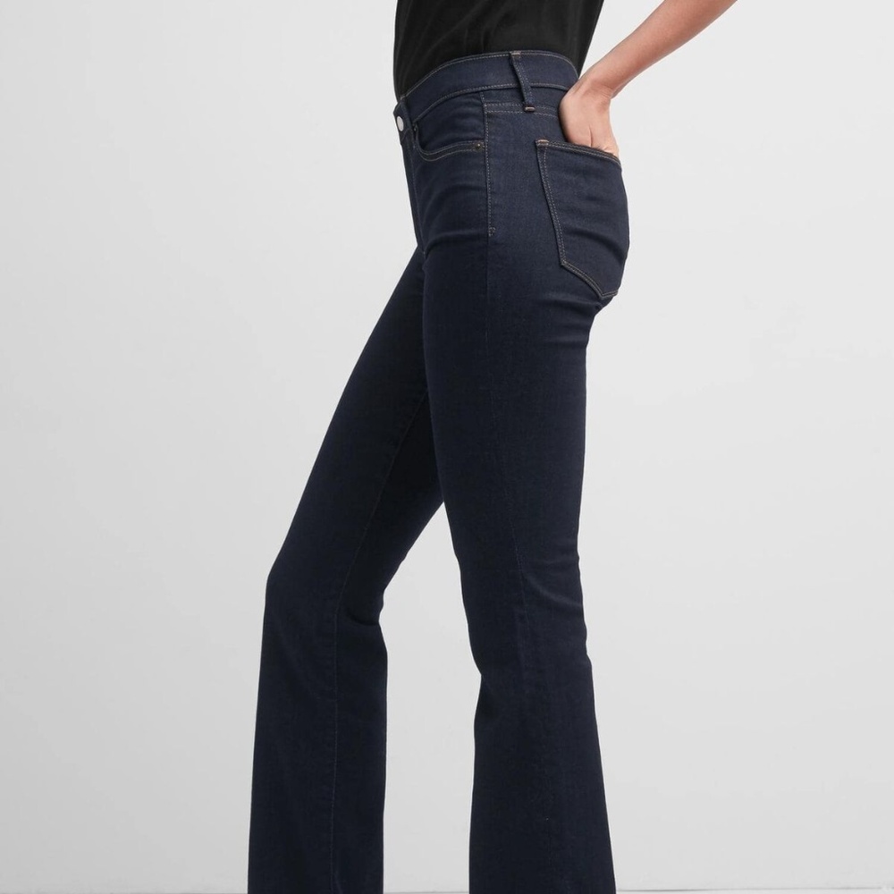 Gap Mid Rise Perfect Boot Jeans Dark Rinse 26/2